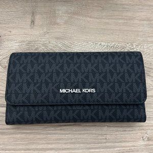 NWOT Michael Kors Large Jet Set Tri-Fold Wallet